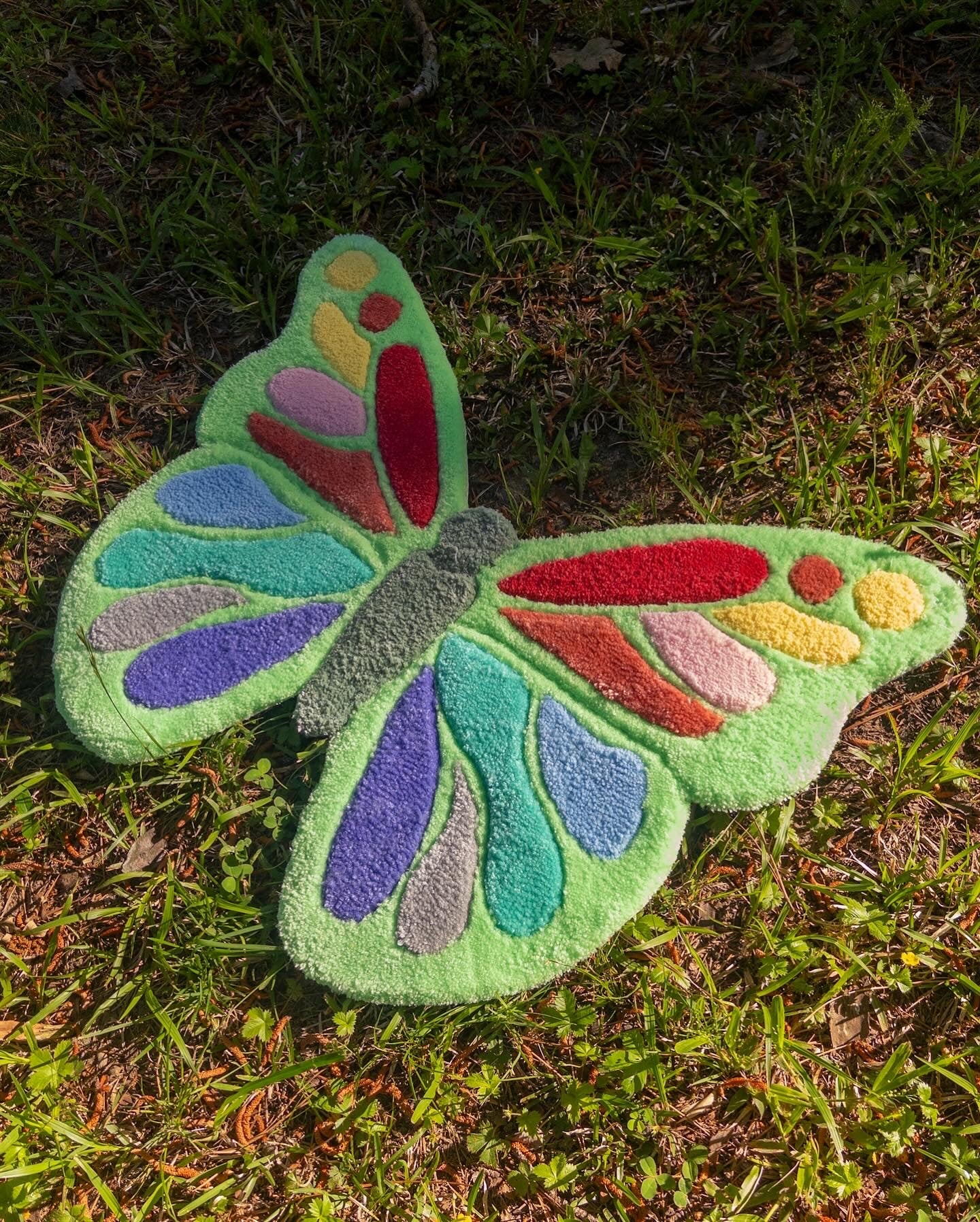 Green Rainbow Butterfly Tufted Rug